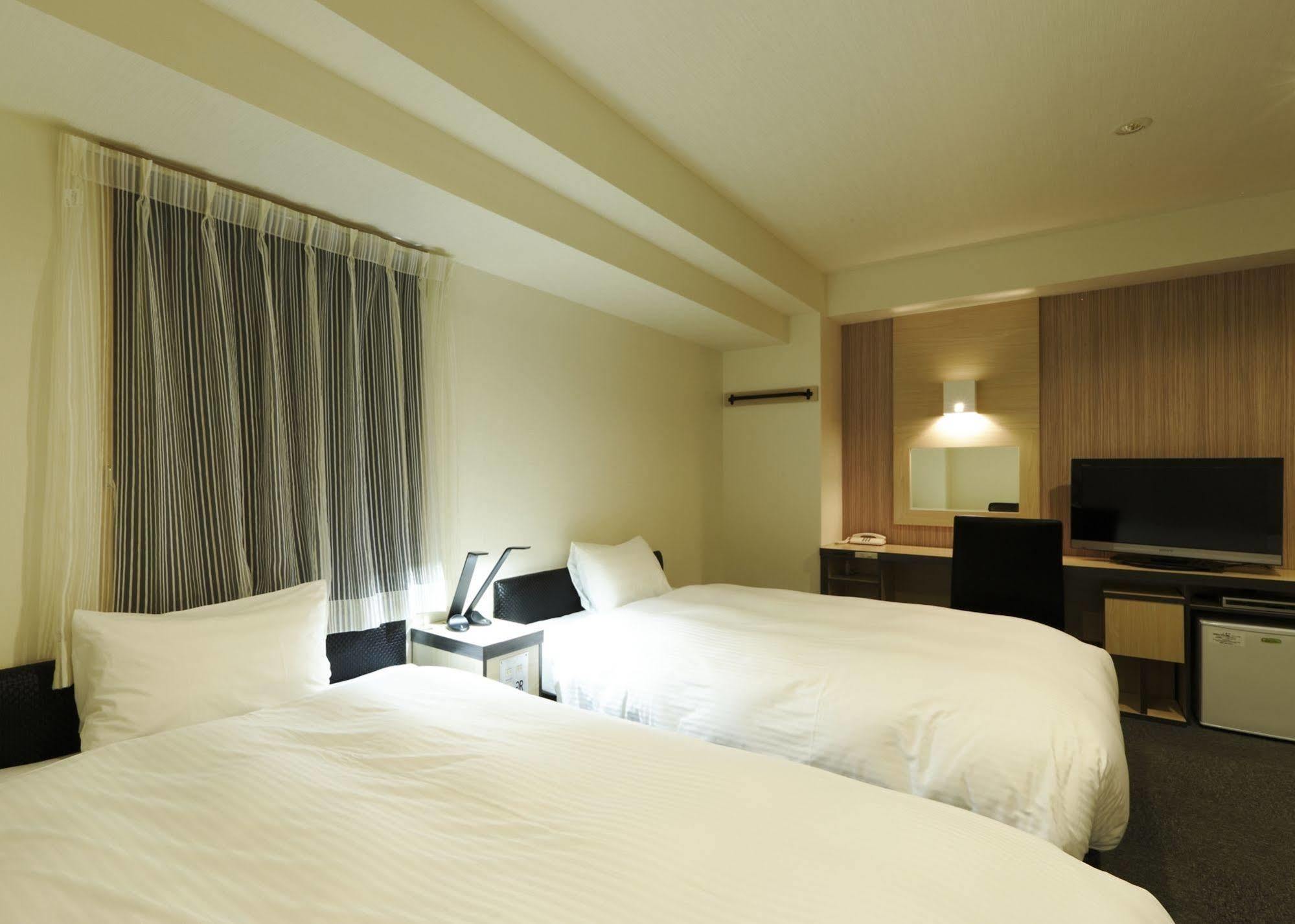 Green Rich Hotel Osaka Airport Ikeda  Kültér fotó
