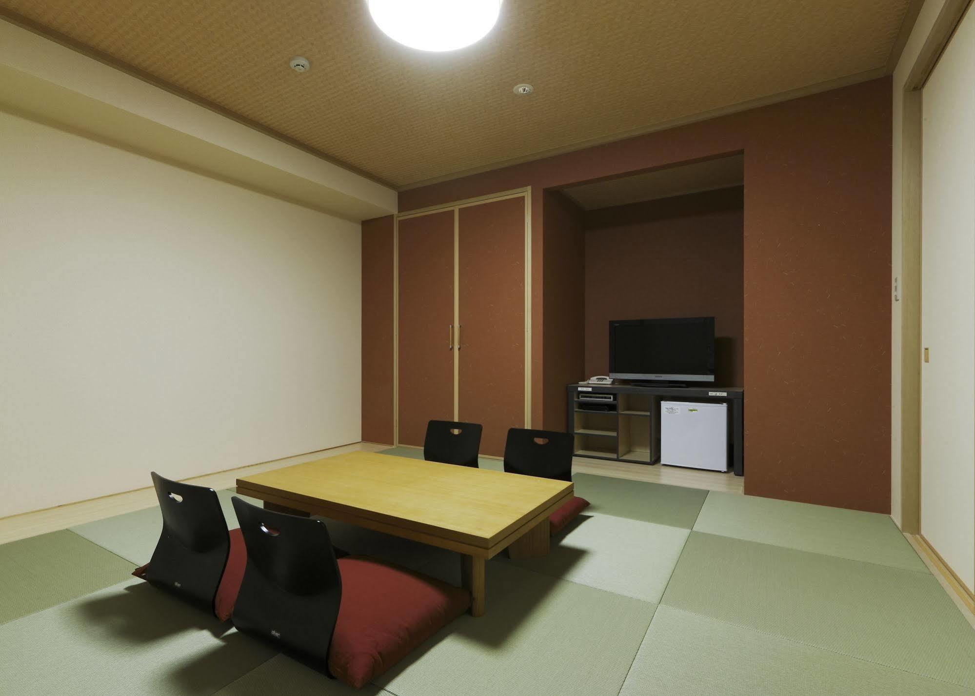 Green Rich Hotel Osaka Airport Ikeda  Kültér fotó